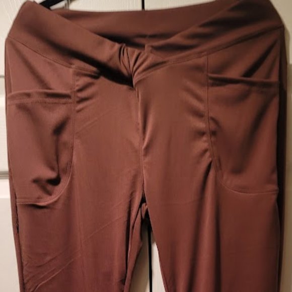 Fashionable Pocket Pants - Picture 2 of 3